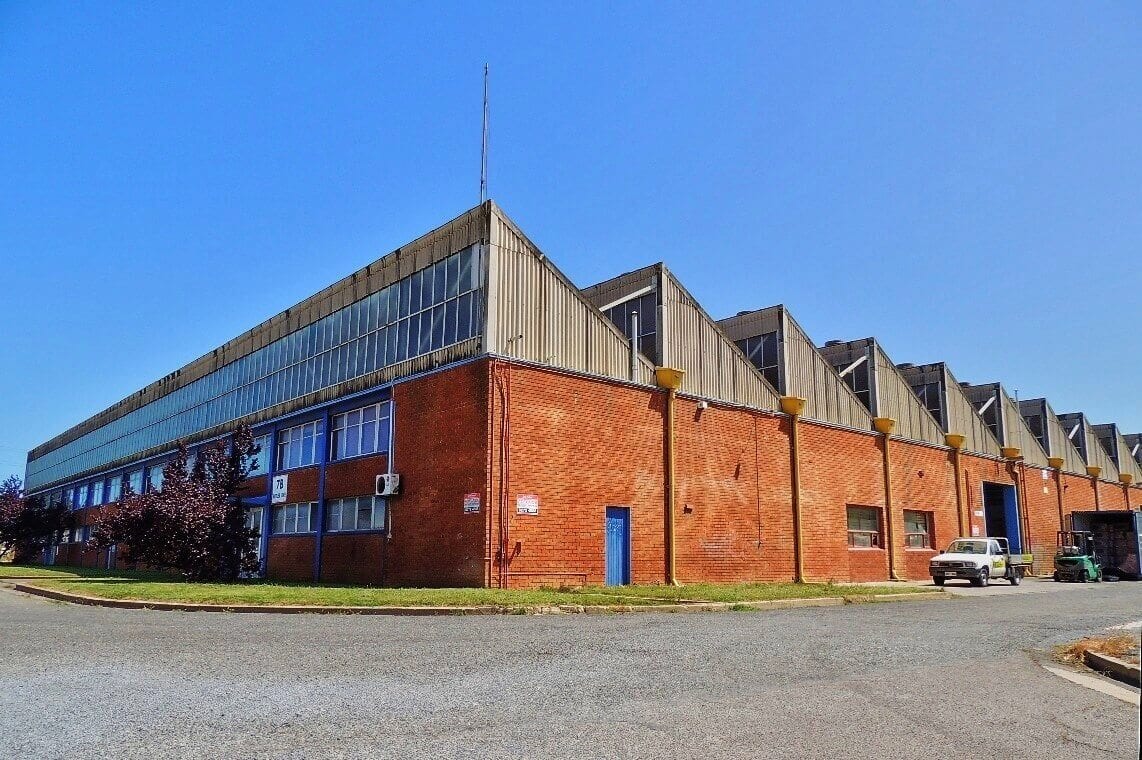 Sydney Roof Installs industrial saw tooth roofs industrial saw tooth roof sydney